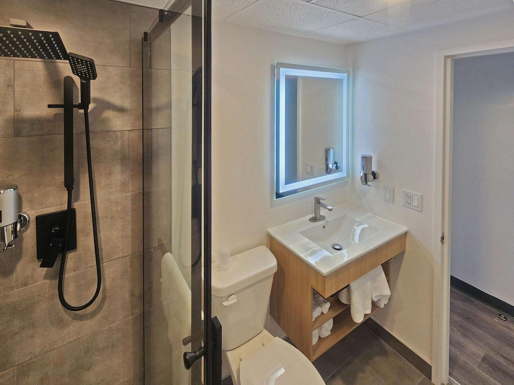 Lodge Econo Deschambault